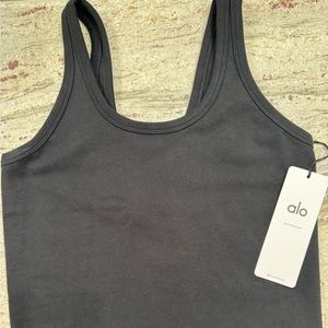 All Yoga seamless Chosen tank in black